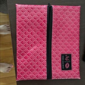 Makeup junkie bag